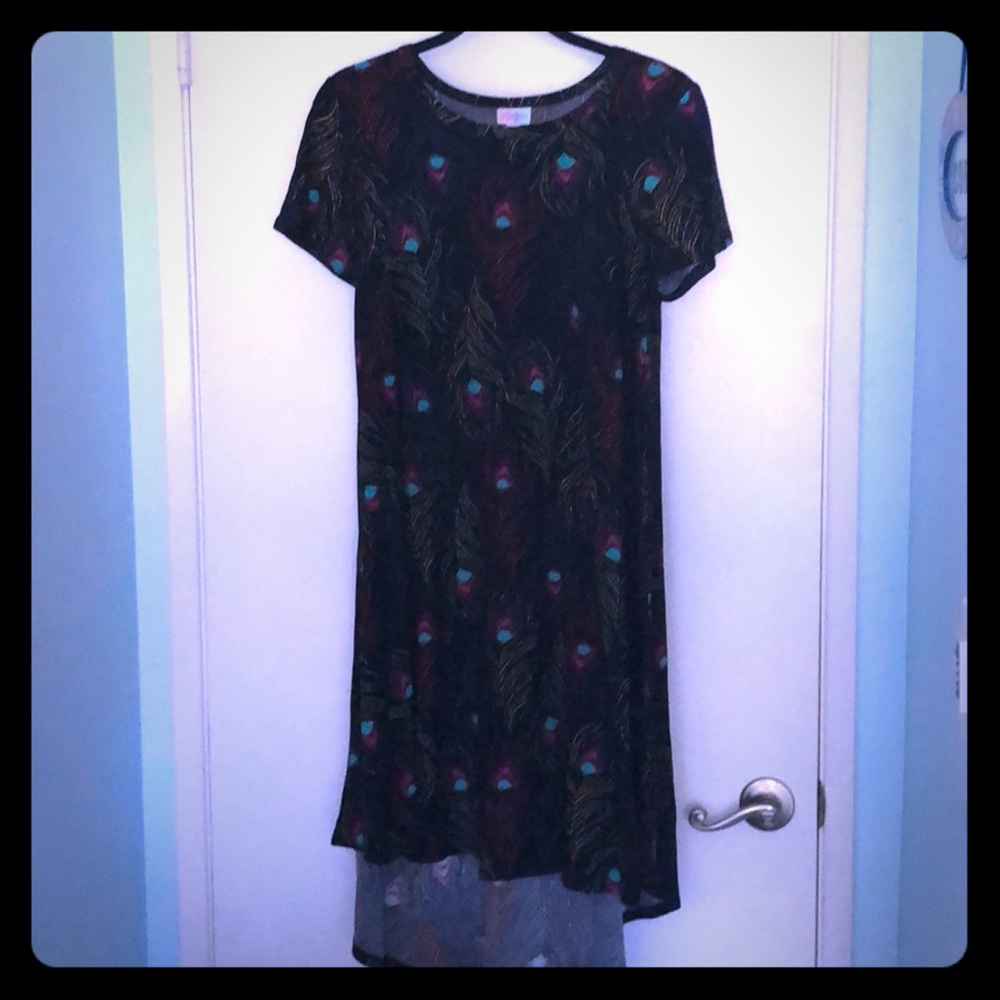 XS LuLaRoe Carly Peacock Feathers Dress